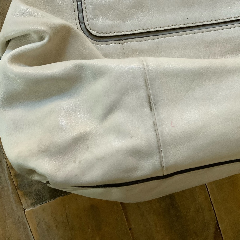 White Coach Purse - Picture 7 of 12